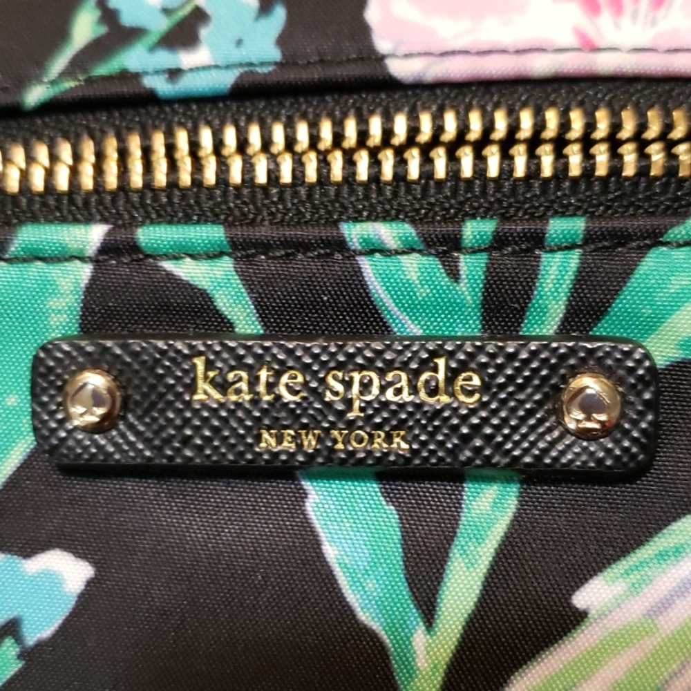 Kate Spade Mini Pouch - Picture 4 of 4